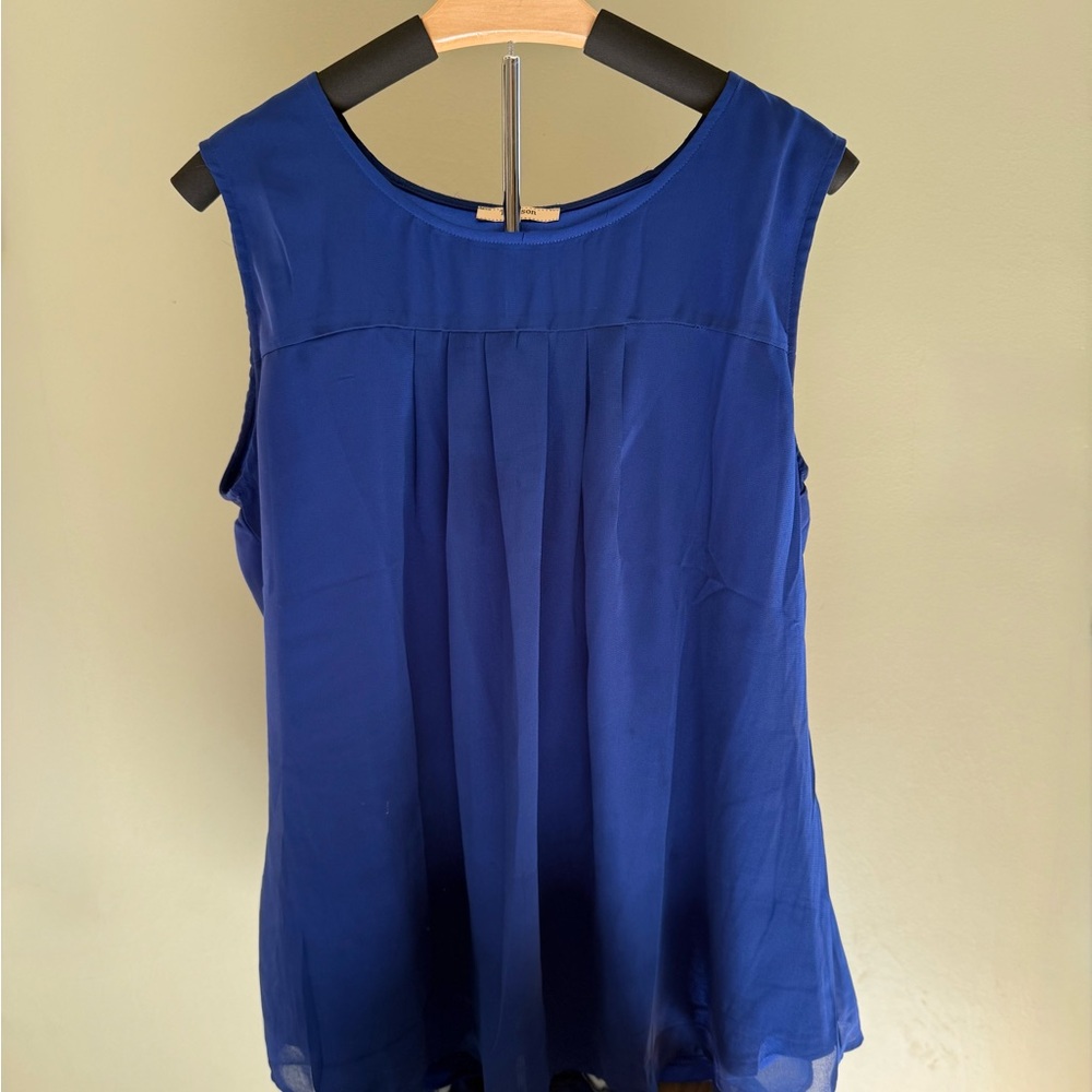 Chic Royal Blue Sleeveless Blouse